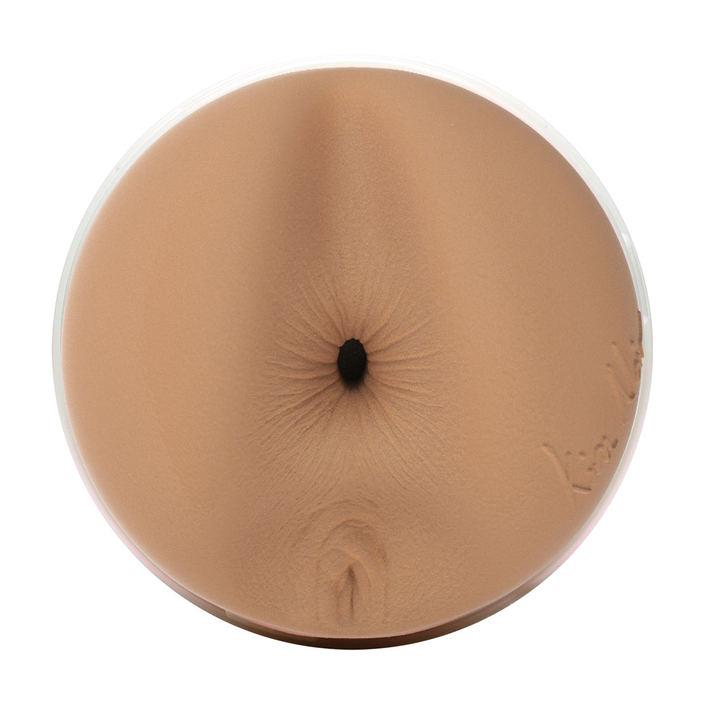 Kira Noir Fleshlight